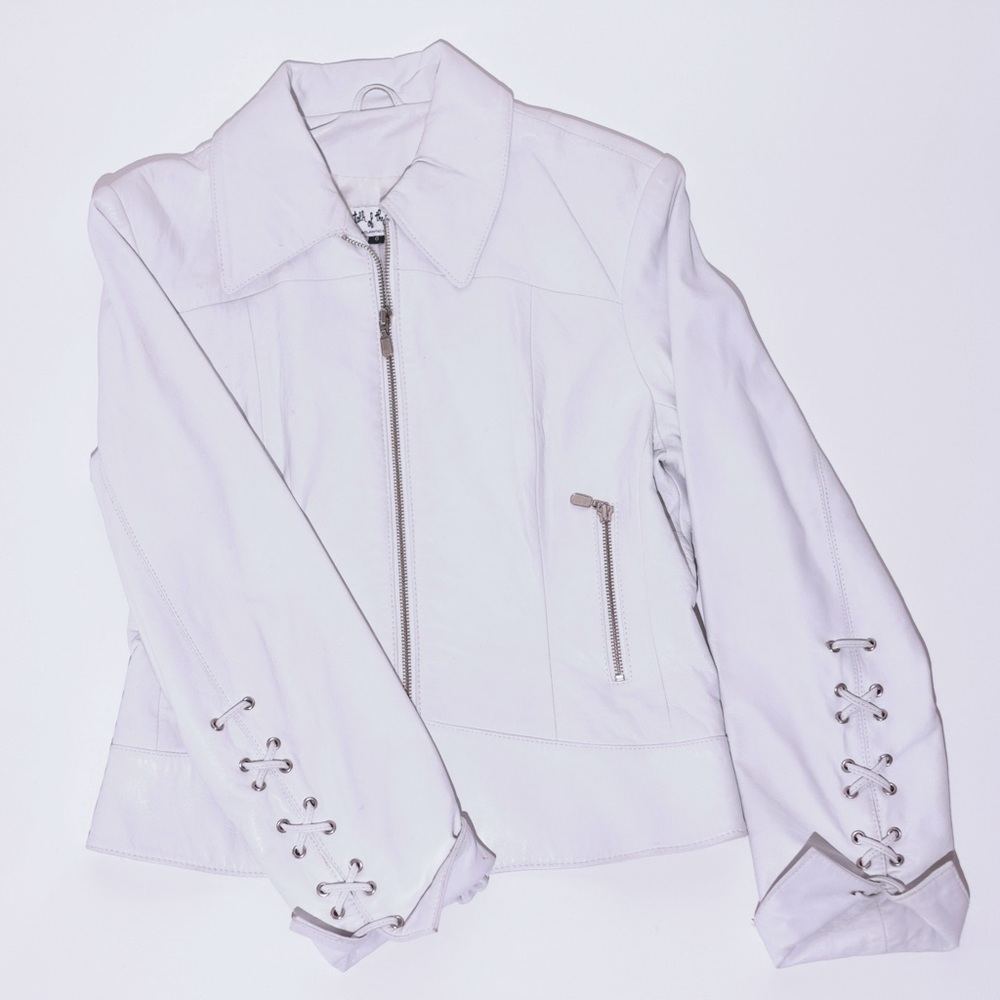 🐇 white vintage braided leather jacket 🐇